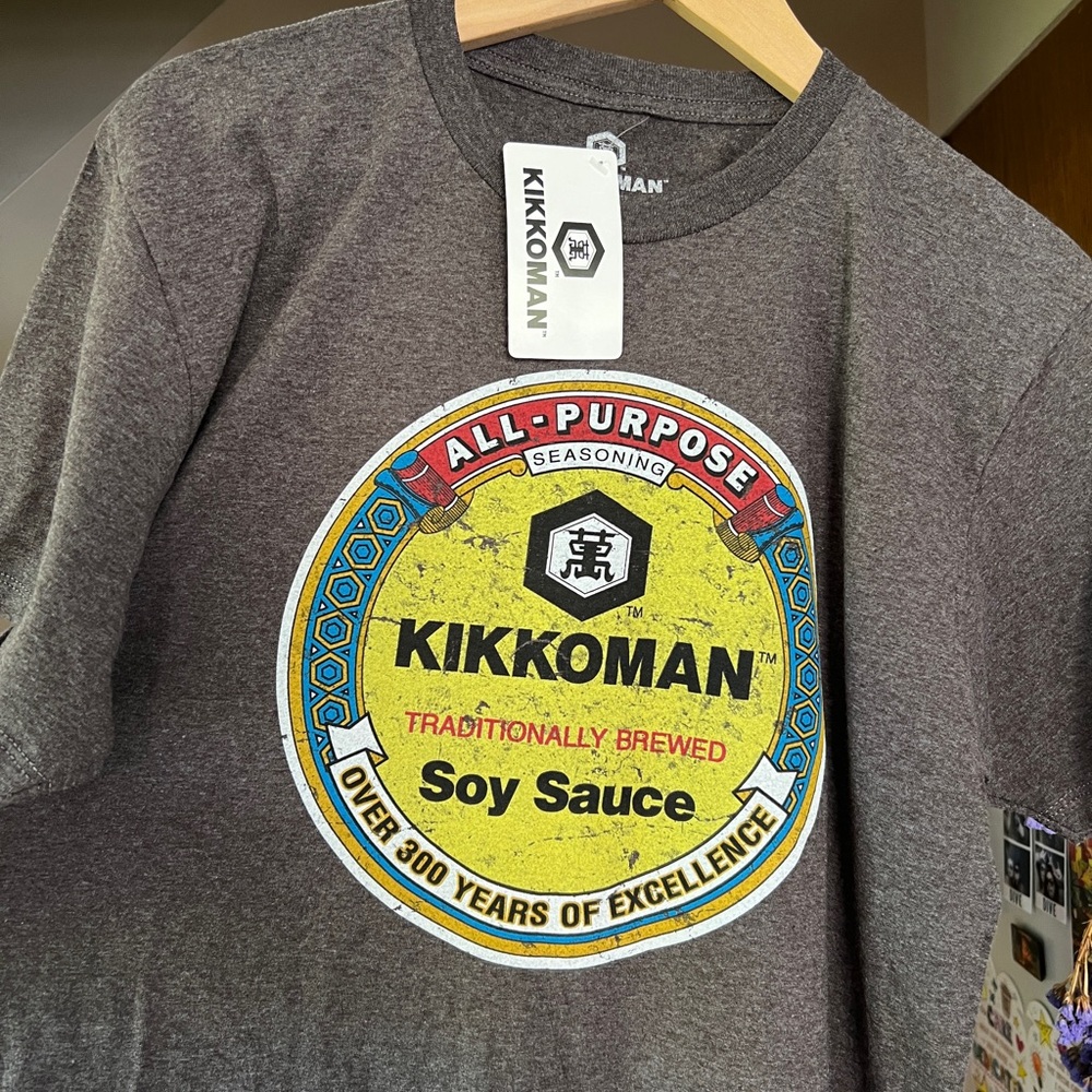 Kikkoman soy sauce t shirt size large